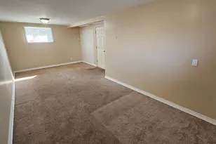 18570 W Pamela Pl, Gurnee, IL 60031 - Photo 11