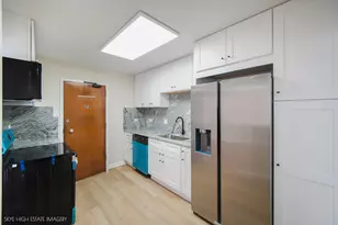 900 W Sunset Dr, Glenwood, IL 60425 - Photo 5