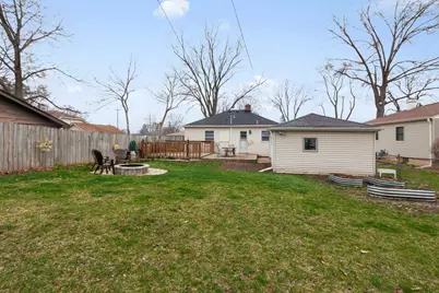 1061 Houston Avenue, Elgin, IL 60120 - Photo 17