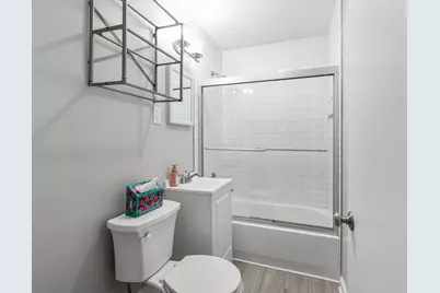 1061 Houston Avenue, Elgin, IL 60120 - Photo 15