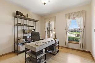 8304 Queen Victoria Ln, Tinley Park, IL 60477 - Photo 17