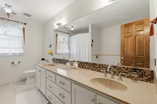 8304 Queen Victoria Ln, Tinley Park, IL 60477 - Photo 19