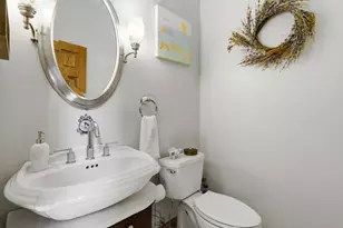8304 Queen Victoria Ln, Tinley Park, IL 60477 - Photo 11