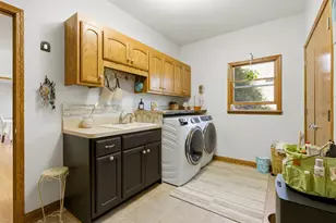 8304 Queen Victoria Ln, Tinley Park, IL 60477 - Photo 19