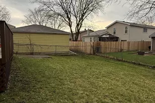 252 Yellow Pine Dr, Bolingbrook, IL 60440 - Photo 23