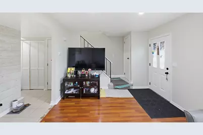 1543 McKool Avenue, Streamwood, IL 60107 - Photo 9