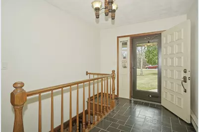 38679 N Pine Grove Avenue, Wadsworth, IL 60083 - Photo 3