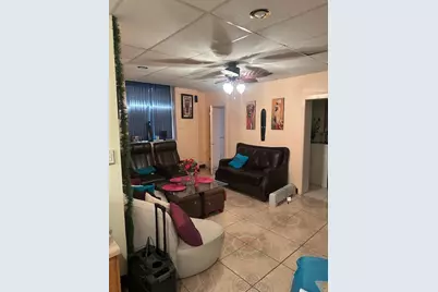6758 S Jeffery Boulevard, Chicago, IL 60649 - Photo 17