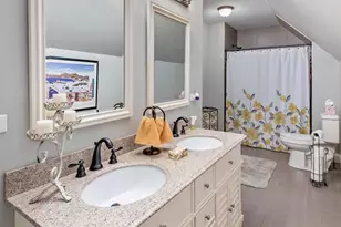 240 S McHenry Ave, Crystal Lake, IL 60014 - Photo 21