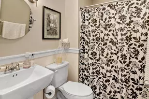 240 S McHenry Ave, Crystal Lake, IL 60014 - Photo 23