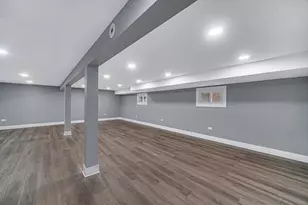 2219 N 74th Ct, Elmwood Park, IL 60707 - Photo 17