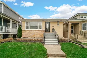 2219 N 74th Ct, Elmwood Park, IL 60707 - Photo 1