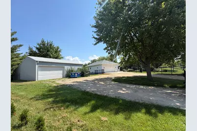 18760 Hillside Road, Morrison, IL 61270 - Photo 3