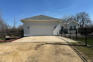 18760 Hillside Rd, Morrison, IL 61270 - Photo 3