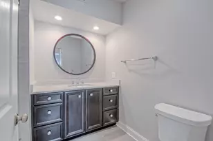 724 Ascot Ct, Libertyville, IL 60048 - Photo 13