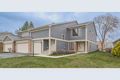 724 Ascot Court, Libertyville, IL 60048 - Photo 1