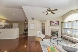 833 Havenshire Rd, Naperville, IL 60565 - Photo 5