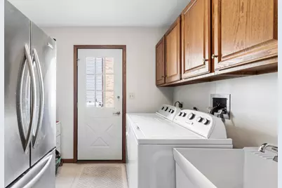 1204 Kristin Drive, Libertyville, IL 60048 - Photo 9