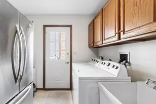 1204 Kristin Dr, Libertyville, IL 60048 - Photo 9