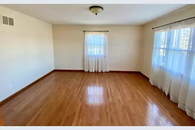 1221 S Fox Run Drive, Seneca, IL 61360 - Photo 17