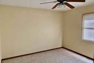 1221 S Fox Run Dr, Seneca, IL 61360 - Photo 29