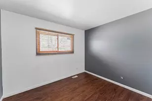 643 Armitage Ave, Glendale Heights, IL 60139 - Photo 9