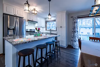 67 Kenilworth Avenue, Elk Grove Village, IL 60007 - Photo 7