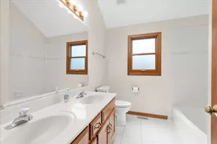 1516 Grommon Rd, Naperville, IL 60564 - Photo 21