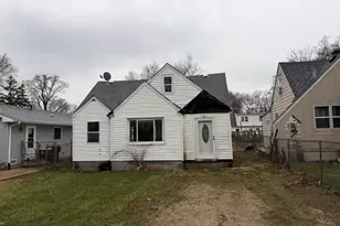 322 Bellevue Dr, Round Lake Park, IL 60073 - Photo 11