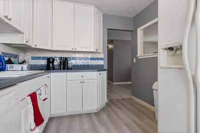 1055 Hampton Harbor Harbor #1055, Schaumburg, IL 60193 - Photo 3