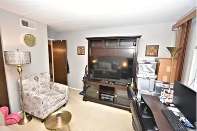 18855 Burnham Avenue #234, Lansing, IL 60438 - Photo 17