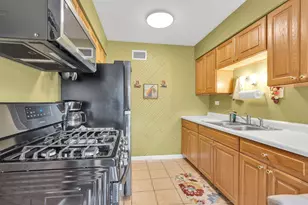 1314 Ely Ct, Wheeling, IL 60090 - Photo 7