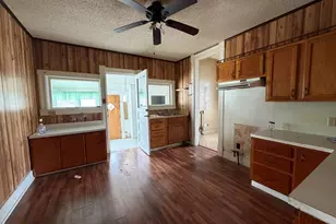 112 E Main St, Oak Lawn, IL 61943 - Photo 7