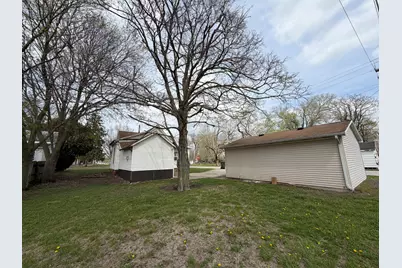 112 E Main Street, Oak Lawn, IL 61943 - Photo 21