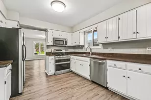 5219 Laramie Ct, Oak Forest, IL 60452 - Photo 9