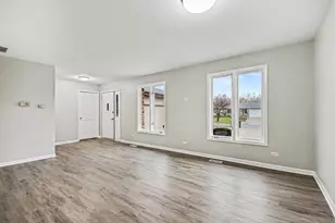 5219 Laramie Ct, Oak Forest, IL 60452 - Photo 5