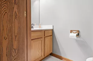 16017 W Iroquois Dr, Lockport, IL 60441 - Photo 11