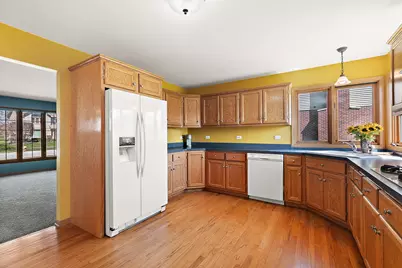 8819 Glenshire Street, Tinley Park, IL 60487 - Photo 9