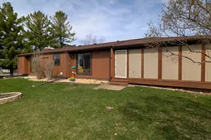 2155 Oriole Dr, Freeport, IL 61032 - Photo 25