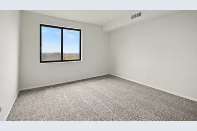 700 Wellington Avenue #504, Elk Grove Village, IL 60007 - Photo 13