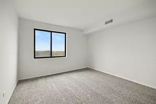 700 Wellington Ave, Elk Grove Village, IL 60007 - Photo 13