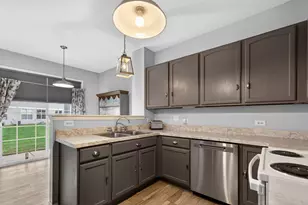 1481 Cambria Dr, Dekalb, IL 60115 - Photo 13