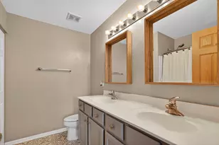 1481 Cambria Dr, Dekalb, IL 60115 - Photo 21