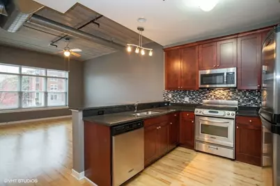 24 W Station Street #206W, Palatine, IL 60067 - Photo 3