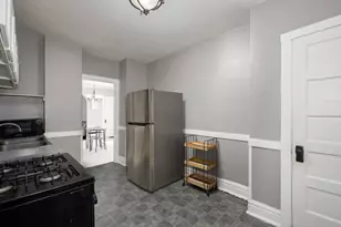 920 N Kedvale Ave, Chicago, IL 60651 - Photo 17