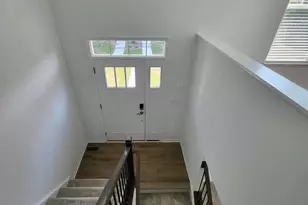 588 Wolverine Dr, Aurora, IL 60502 - Photo 3