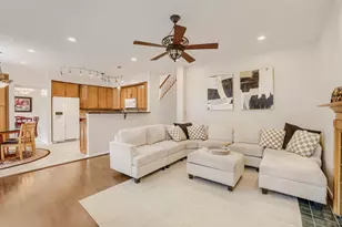 1526 Almaden Ln, Gurnee, IL 60031 - Photo 13