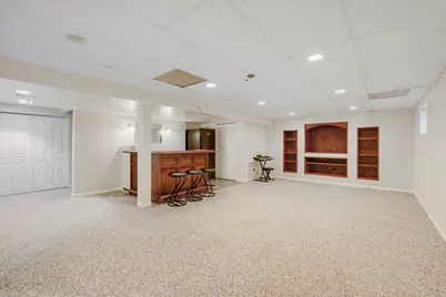 [Address not provided], Gurnee, IL 60031 - Photo 19