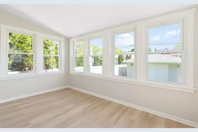 5747 N Melvina Avenue, Chicago, IL 60646 - Photo 7