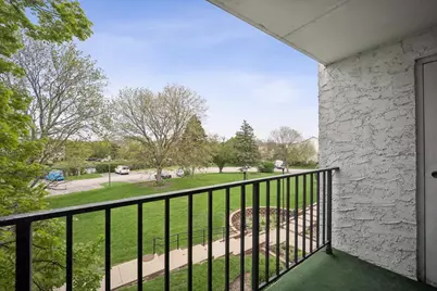 475 Plum Creek Drive #206, Wheeling, IL 60090 - Photo 13